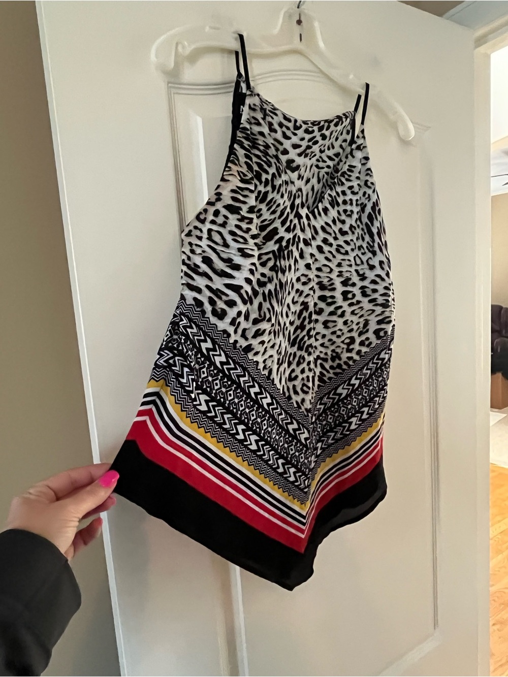Iz Byer Black and White Leopard Print Sleeveless Top Flowy Size Large - Picture 8 of 14